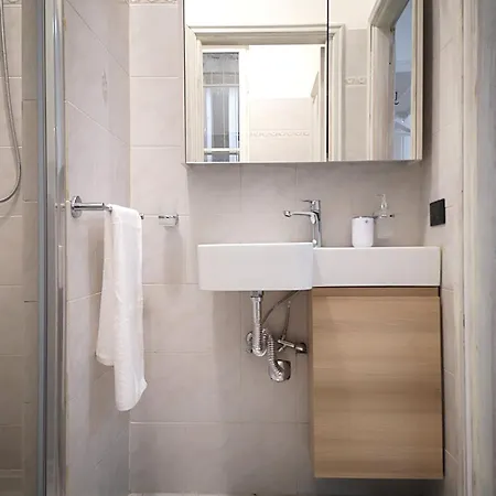 Cantiere 아파트 레조넬에밀리아